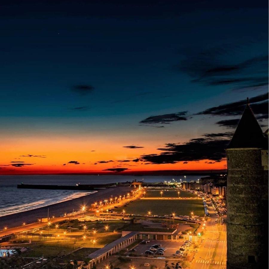 L Effet Mer 70M2 Avec 2 Chambres Doubles Avec Parking 1 Voiture Gratuit, Netflix Disney Plus Disponible Lits Faits A L Arrive Serviettes De Toilettes Fournies Dieppe Ngoại thất bức ảnh